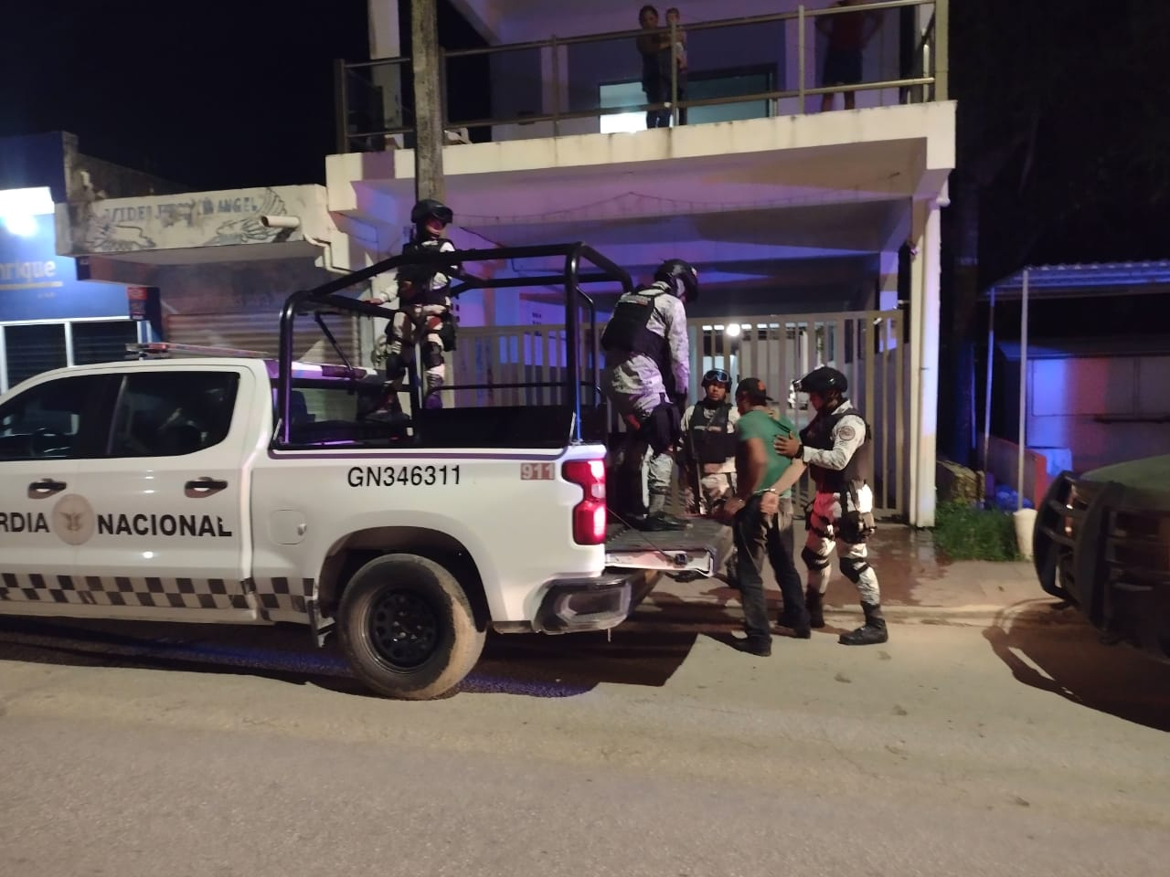 Hombre  se roba un taxi y lo choca contra  dos autos en Felipe Carrillo Puerto