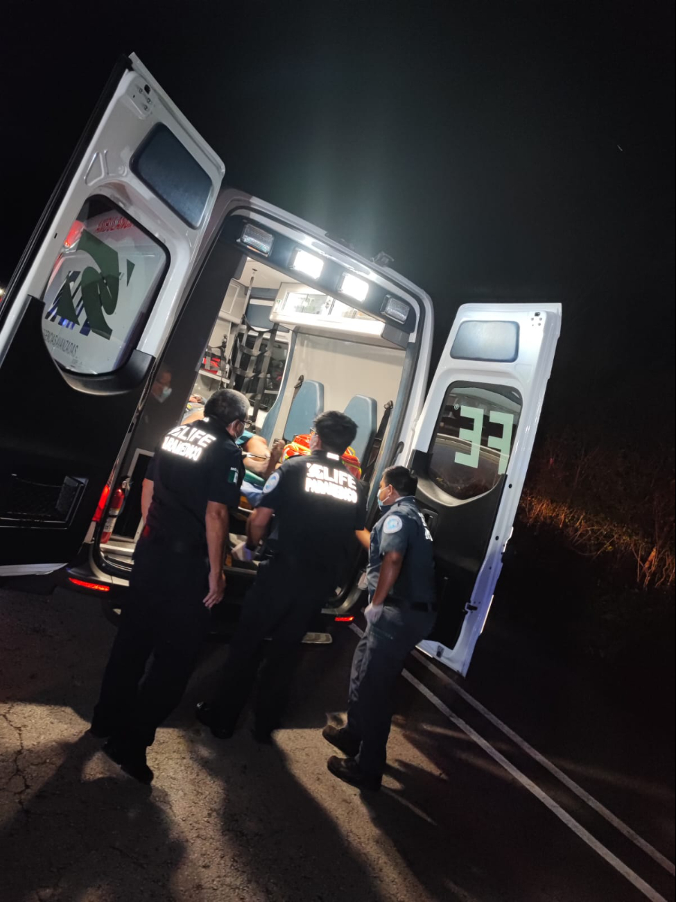 Detienen a un hombre por machetear a un policía  en Cozumel