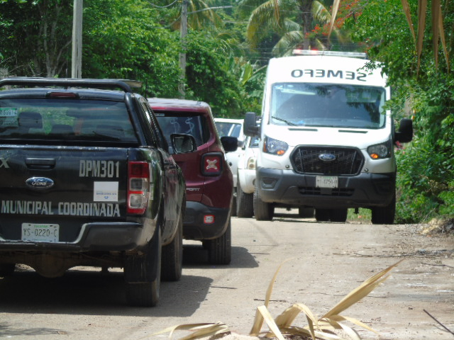Al lugar llegaron policías de la Secretaria de Seguridad pública del Estado de Yucatán (SSP) y de los Servicios Médicos Forense (Semefo) Al lugar llegaron policías de la Secretaria de Seguridad pública del Estado de Yucatán (SSP) y de los Servicios Médicos Forense (Semefo)