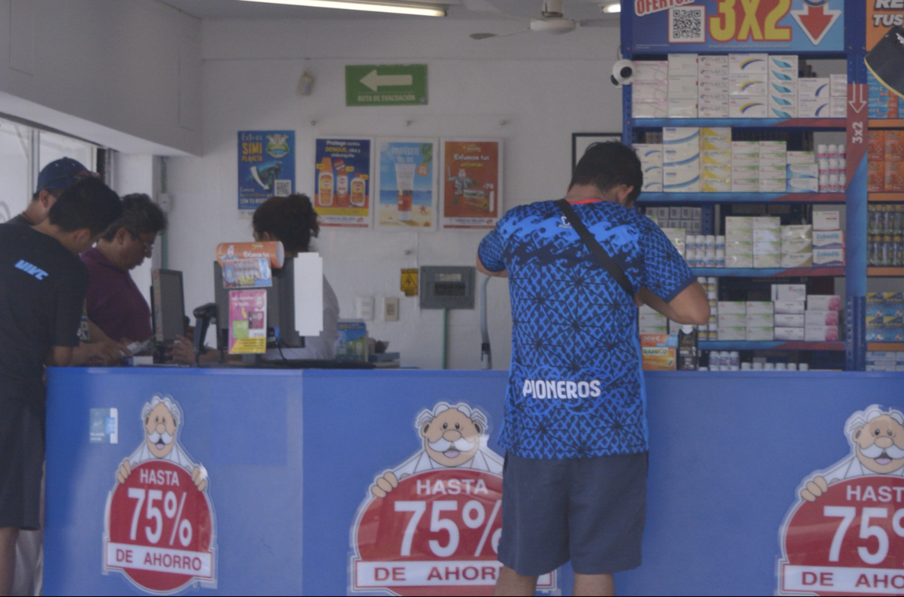 Se han abierto decenas de nuevas farmacias y estas han aceptado personal que no es apto para este tipo de labores Se han abierto decenas de nuevas farmacias y estas han aceptado personal que no es apto para este tipo de labores
