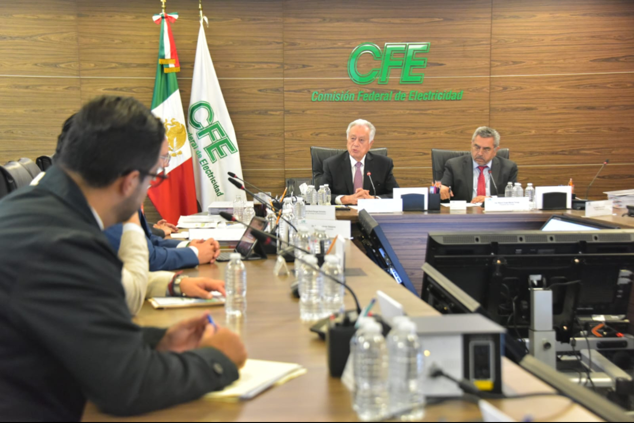 Actualmente, CFE mantiene un ahorro de 6 mil 200 millones de dólares Actualmente, CFE mantiene un ahorro de 6 mil 200 millones de dólares