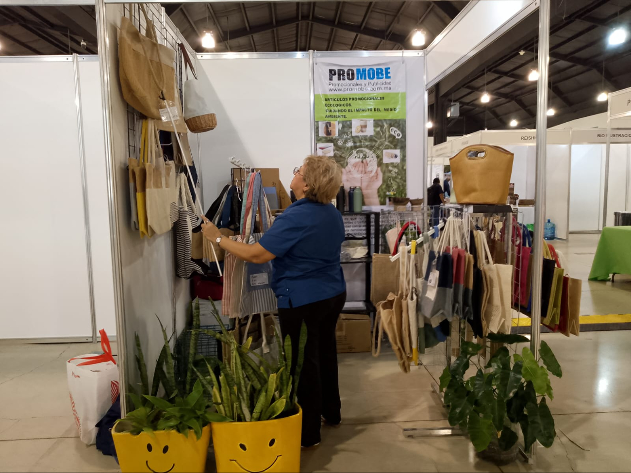También se venderán artículos 100% naturales También se venderán artículos 100% naturales