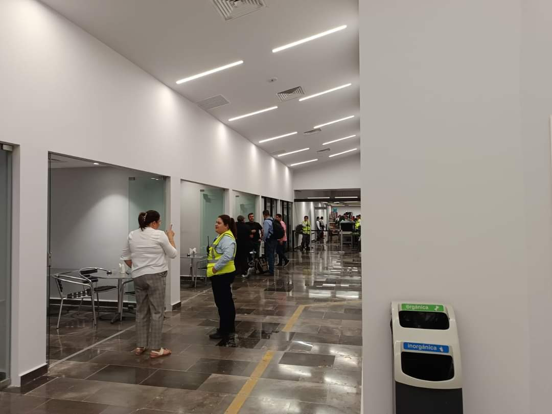 En el “Acuña” se tienen reportes de cuatro conexiones de arribo y cuatro de salida al AIFA. En el “Acuña” se tienen reportes de cuatro conexiones de arribo y cuatro de salida al AIFA.