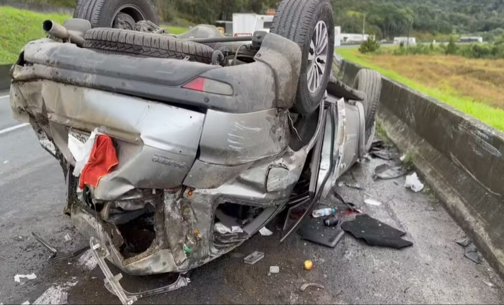 Dunga sale ileso de aparatoso accidente en Brasil ¡Volvió a nacer!