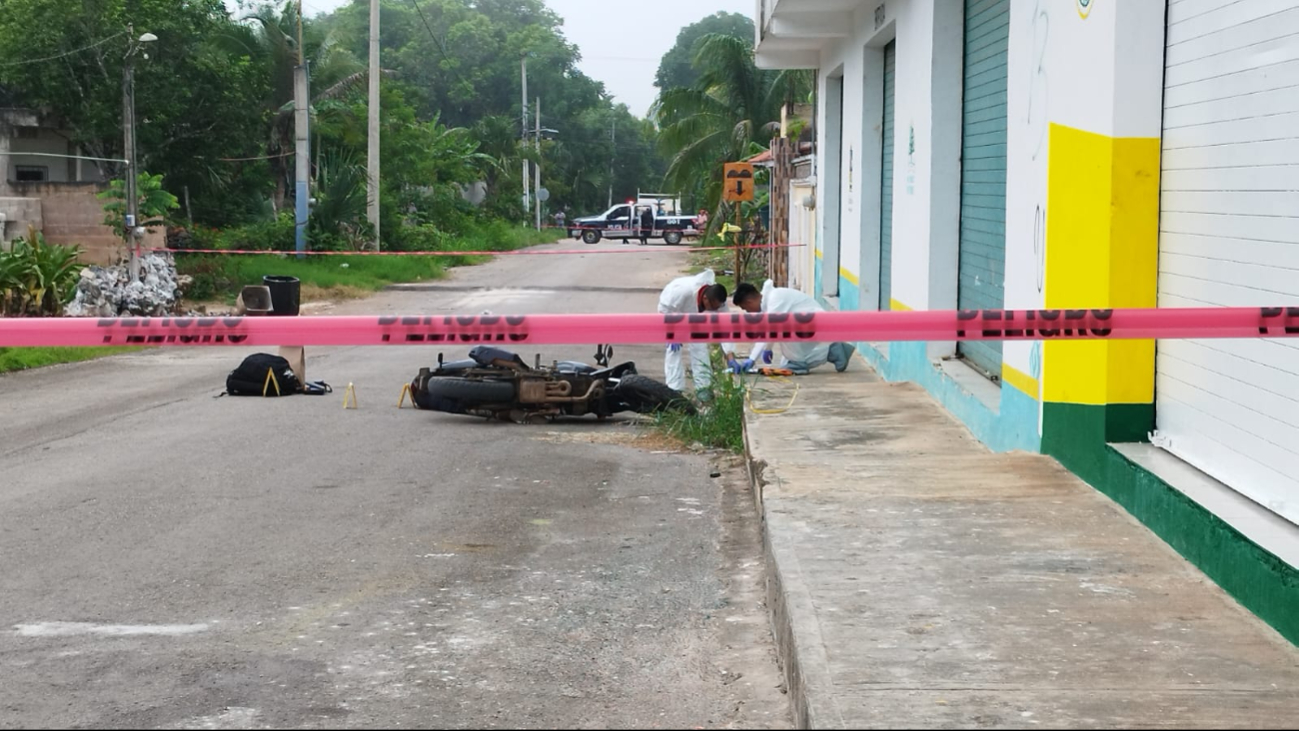 El hombre quedó tirado sobre la calle El hombre quedó tirado sobre la calle