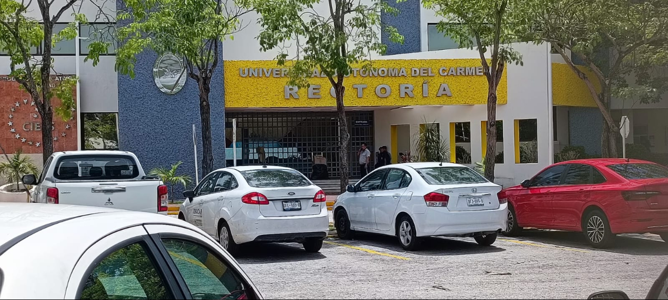 La Unacar debe nueve quincenas a los jubilados, quienes se han manifestado en varias ocasiones sin recibir respuesta de las autoridades. La Unacar debe nueve quincenas a los jubilados, quienes se han manifestado en varias ocasiones sin recibir respuesta de las autoridades.