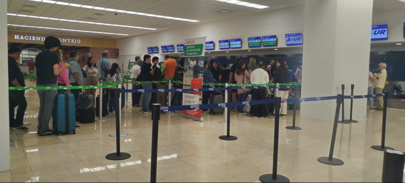 Pasajeros serán reubicados en otros vuelos Pasajeros serán reubicados en otros vuelos
