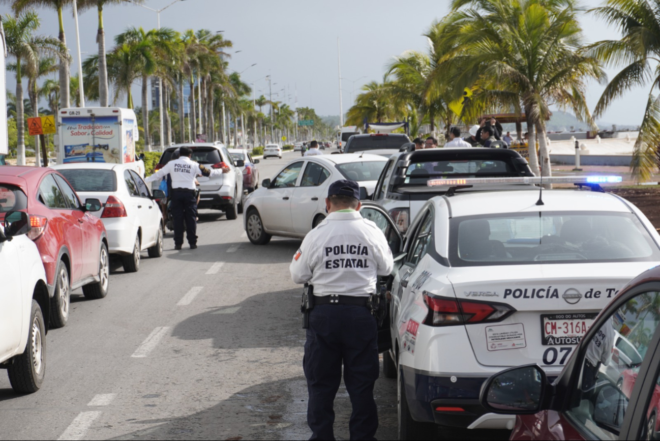 Agentes policiacos resguardaron la zona en Campeche Agentes policiacos resguardaron la zona en Campeche