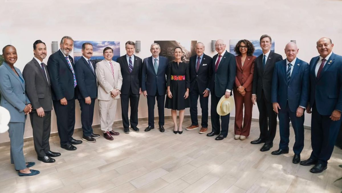 Claudia Sheinbaum se reúne con Ken Salazar, Embajador de Estados Unidos en México, y senadores extranjeros