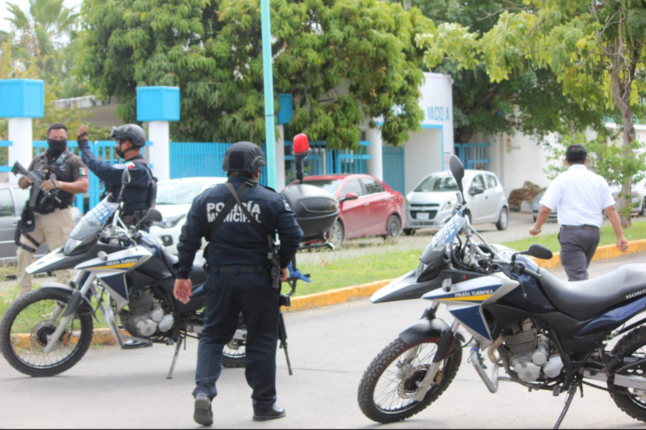 Los hombres fueron detenidos tras órdenes de aprehensión Los hombres fueron detenidos tras órdenes de aprehensión
