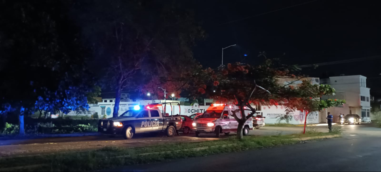 Agentes de seguridad y paramédicos arribaron a la escena del crimen Agentes de seguridad y paramédicos arribaron a la escena del crimen