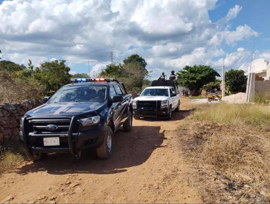 Investigan el hallazgo de dos cadáveres de  hombres en la vía Oxkutzcab-Maní