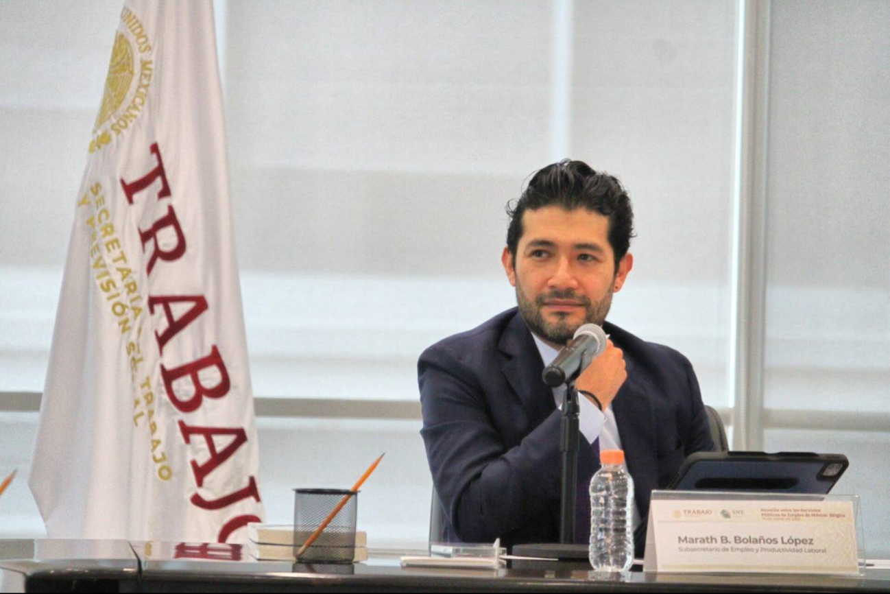 Tiene experiencia como servidor público Tiene experiencia como servidor público