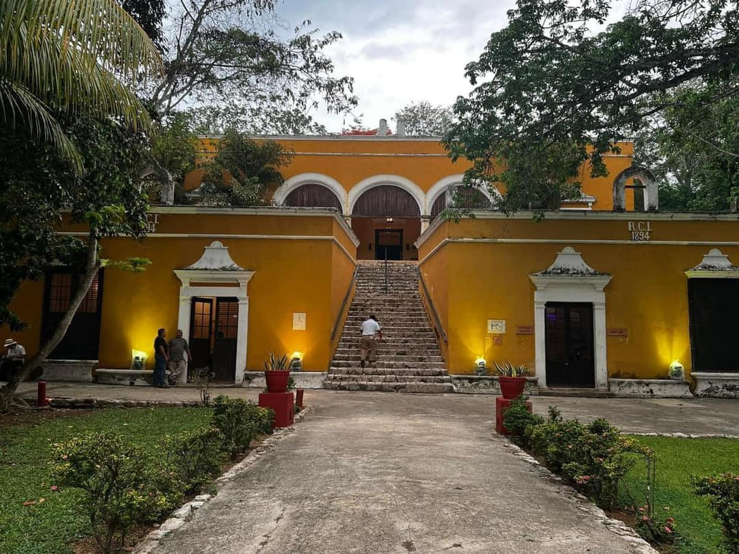 La exhacienda fue el hogar de personajes principales y sigue siendo un destino turístico atractivo. La exhacienda fue el hogar de personajes principales y sigue siendo un destino turístico atractivo.