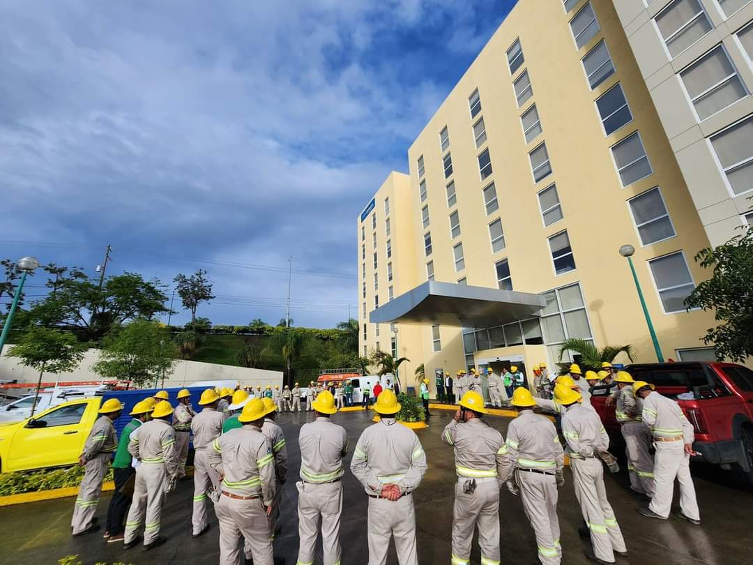 CFE, lista para aliviar problemas en Yucatán, Campeche y Quintana Roo por el Huracán Beryl CFE, lista para aliviar problemas en Yucatán, Campeche y Quintana Roo por el Huracán Beryl