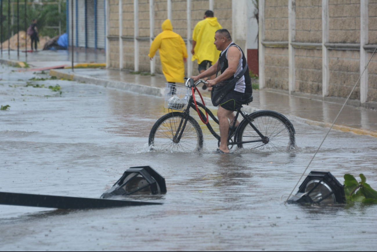Huracán Beryl categoría 4 mantiene su ruta hacia Yucatán: trayectoria en vivo hoy 2 de julio