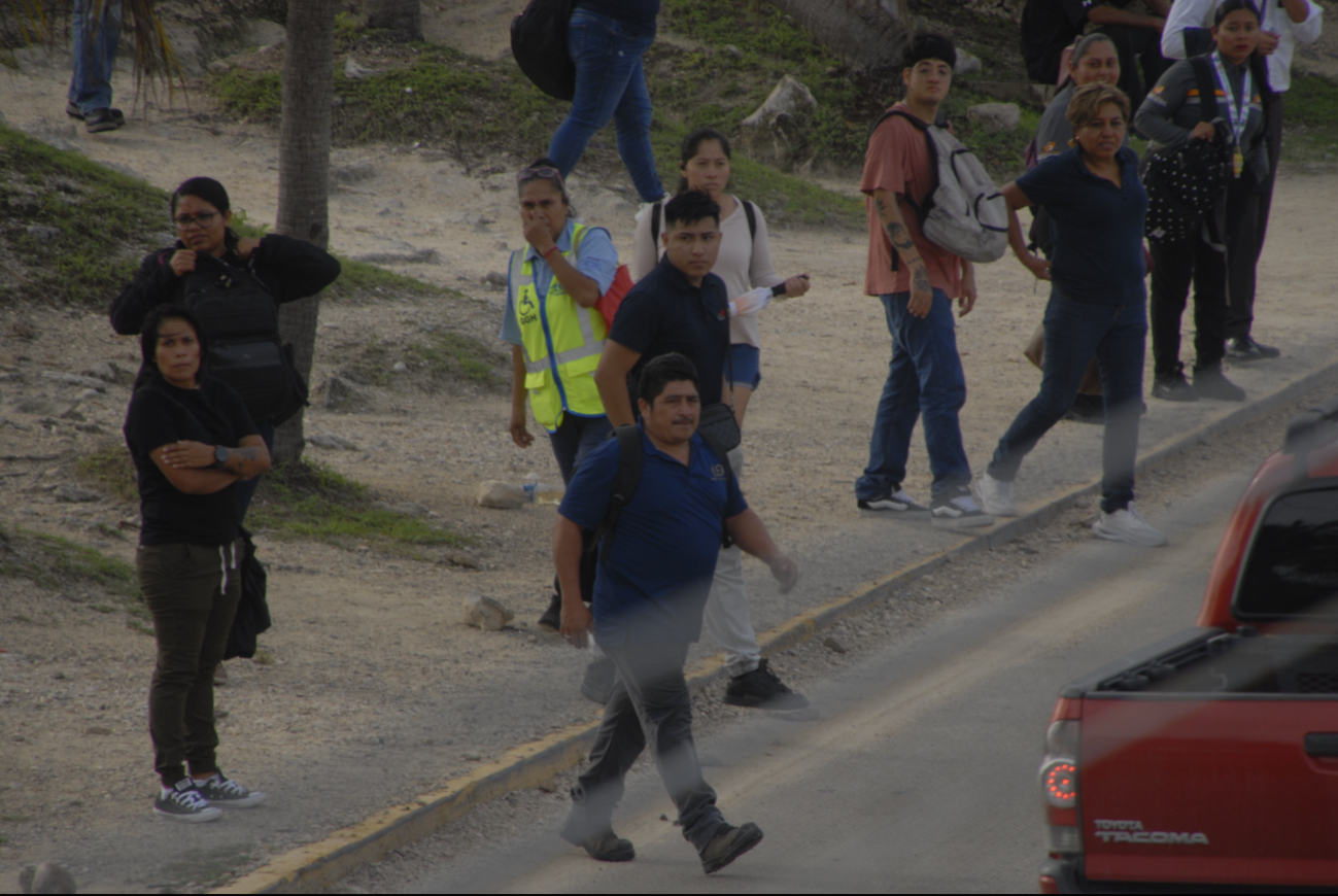 Más de 300 migrantes reciben ayuda para obtener su estancia legal en Cancún