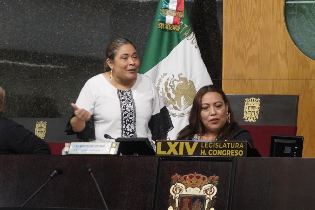 Queda prohibida la venta o publicidad de alimentos y bebidas procesadas de bajo valor nutricional o alto contenido calórico en escuelas. Queda prohibida la venta o publicidad de alimentos y bebidas procesadas de bajo valor nutricional o alto contenido calórico en escuelas.