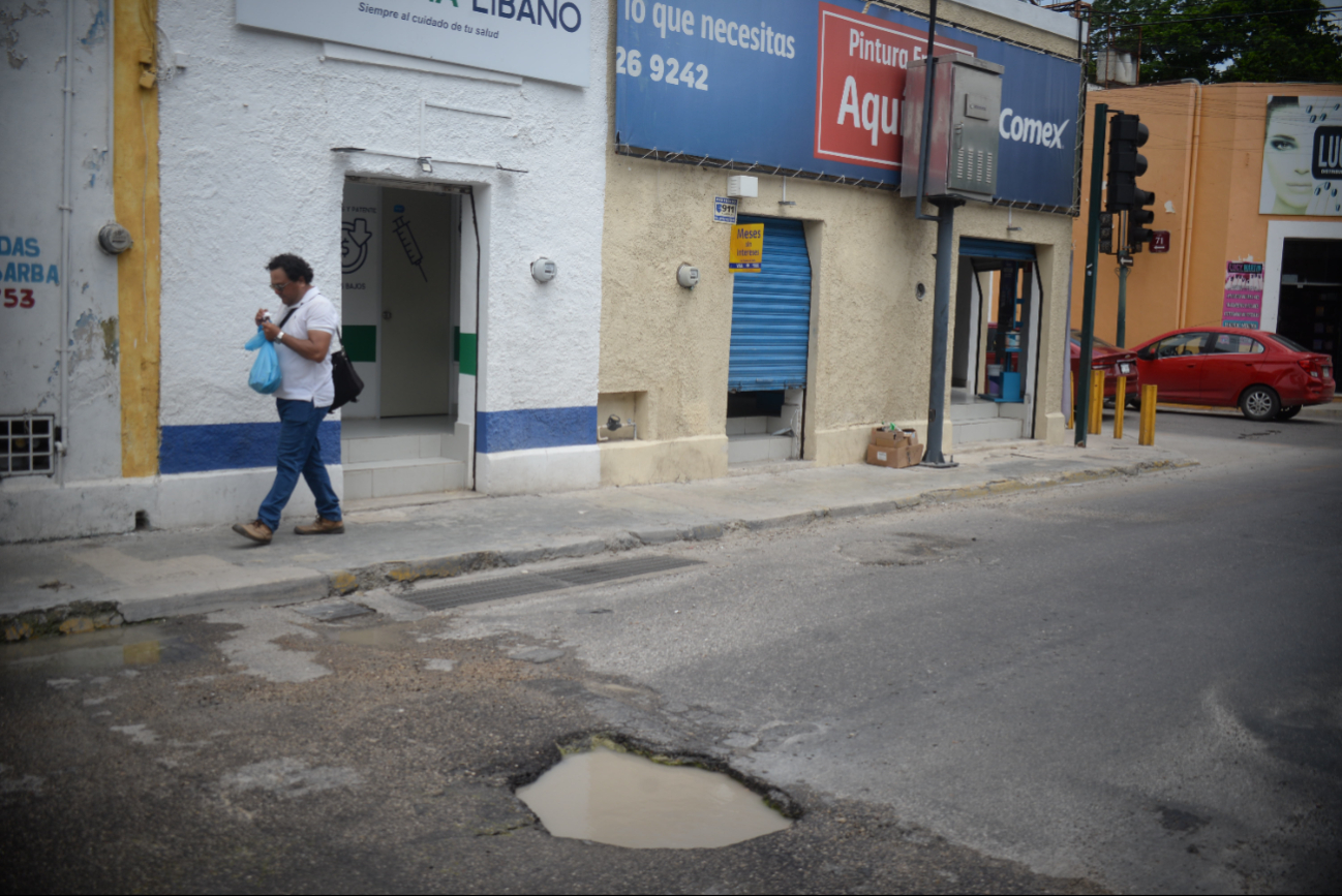 De acuerdo con cifras oficiales, el 60 por ciento de las calles y avenidas requiere rehabilitación De acuerdo con cifras oficiales, el 60 por ciento de las calles y avenidas requiere rehabilitación