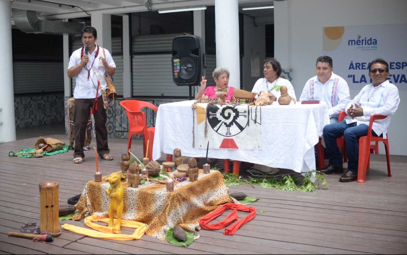 Sacerdotes se preparan para recibir al  Año Nuevo Maya en Mérida