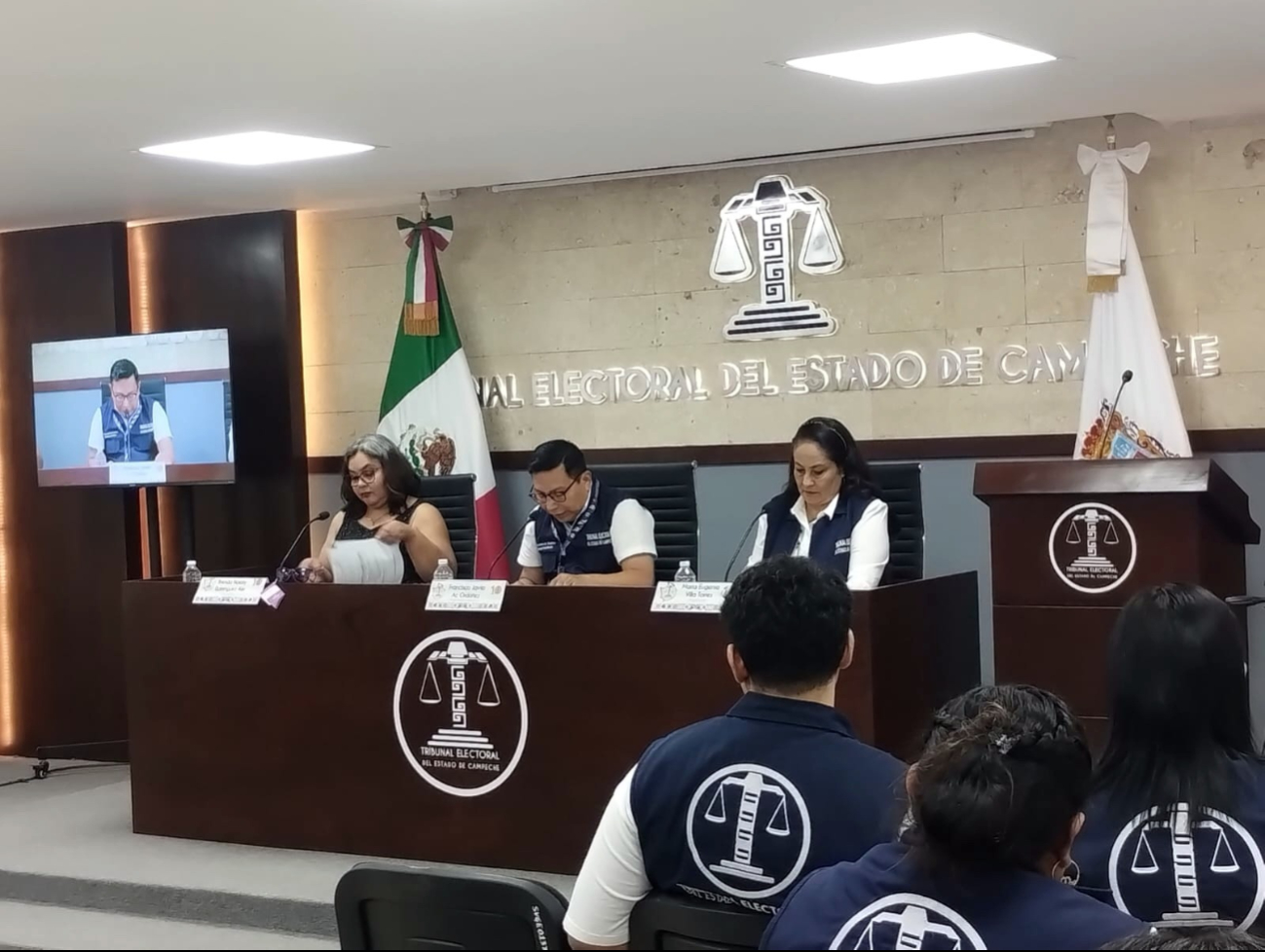 Sesión del Tribunal Electoral del Estado de Campeche Sesión del Tribunal Electoral del Estado de Campeche