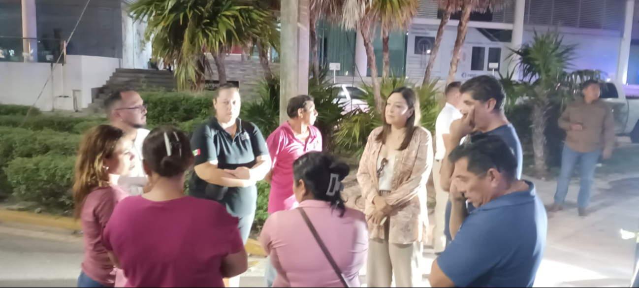 Manifestantes en Cancún Manifestantes en Cancún