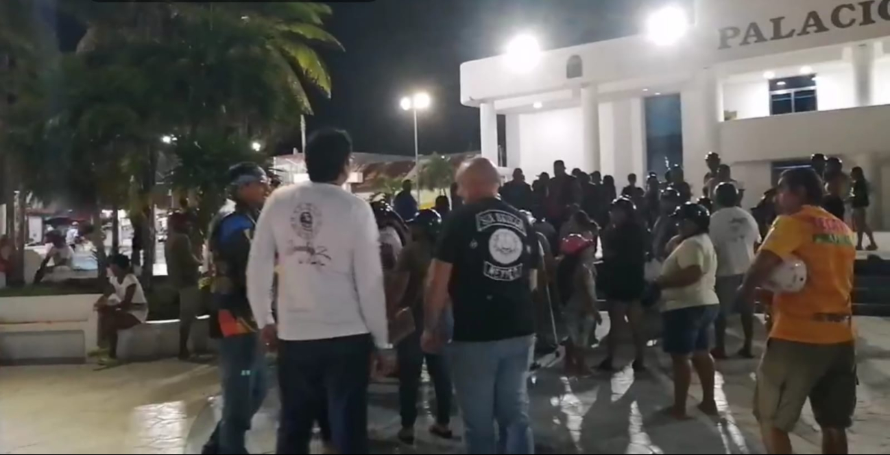 Así se desarrolló la manifestación en Isla Mujeres Así se desarrolló la manifestación en Isla Mujeres