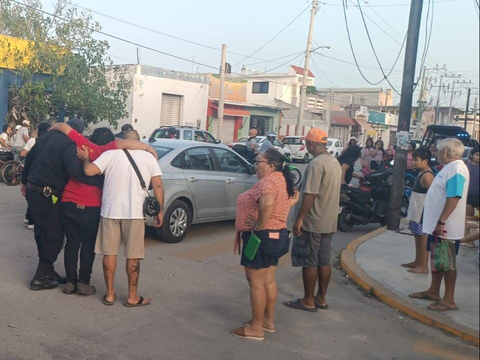 El hombre lesionado podría tener fractura de cadera El hombre lesionado podría tener fractura de cadera
