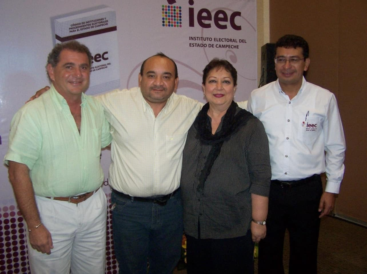 Desde los 90's, Sabido Góngora ha trabajado en el organismo electoral y fue presidente del IEEC de 2011 a 2014. Desde los 90's, Sabido Góngora ha trabajado en el organismo electoral y fue presidente del IEEC de 2011 a 2014.