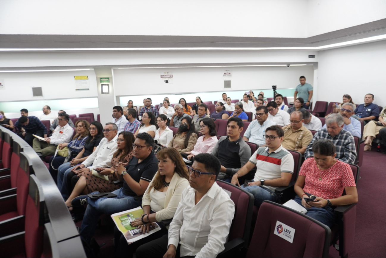 Gobiernos de Campeche deben garantizar el acceso al agua potable,  asegura Congreso   