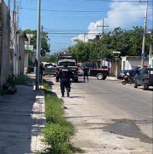 Ejecutan a hombre en taller mecánico en la colonia Colosio, en Playa del Carmen