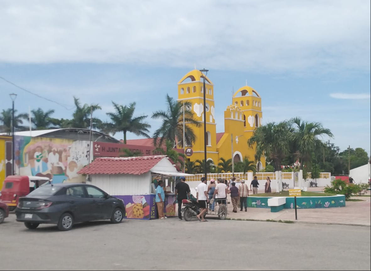 Vacaciones favorecen a comerciantes de Sabancuy