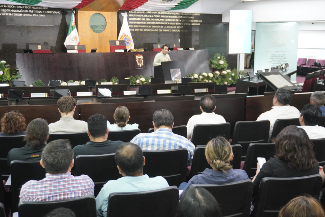 La privatización del agua potable posteriormente deriva en la falta del suministro del vital líquido La privatización del agua potable posteriormente deriva en la falta del suministro del vital líquido