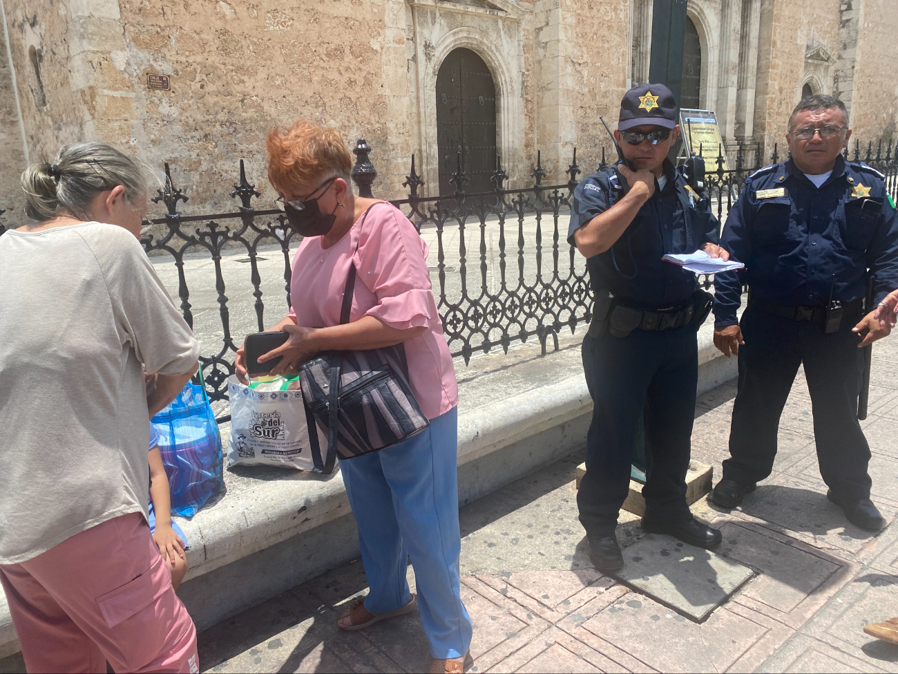 Los abuelitos son blanco fácil en las redes sociales Los abuelitos son blanco fácil en las redes sociales