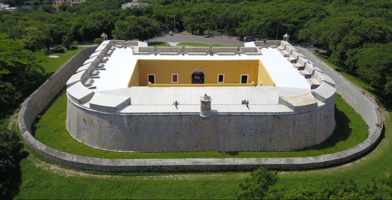 Museo de Arqueología Maya Fuerte de San Miguel: Museo de Arqueología Maya Fuerte de San Miguel:
