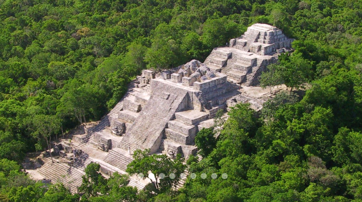 Zona arqueológica de Calakmul. Zona arqueológica de Calakmul.
