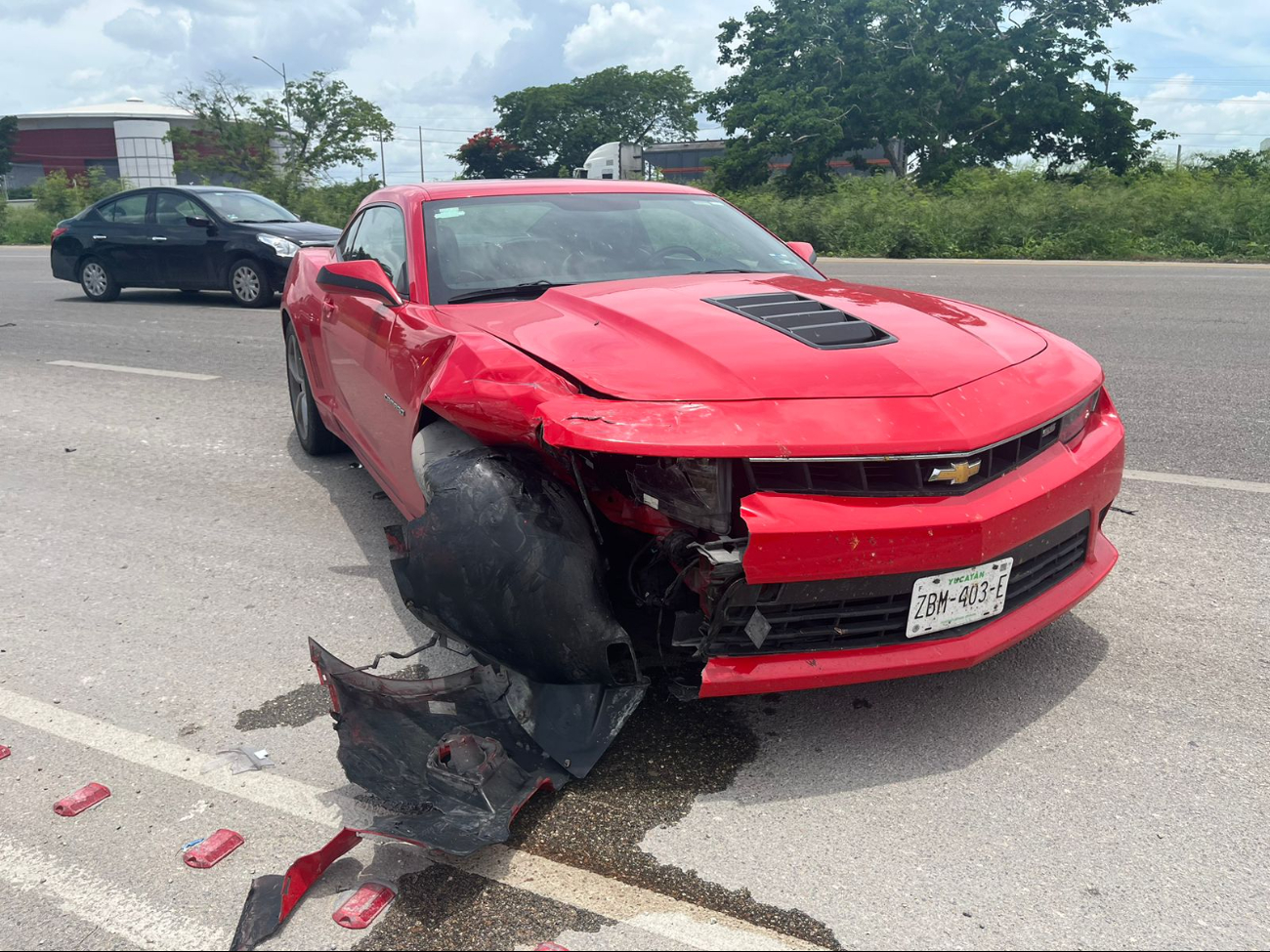 El accidente llamó la atención de los automovilistas que circulaban por el lugar El accidente llamó la atención de los automovilistas que circulaban por el lugar