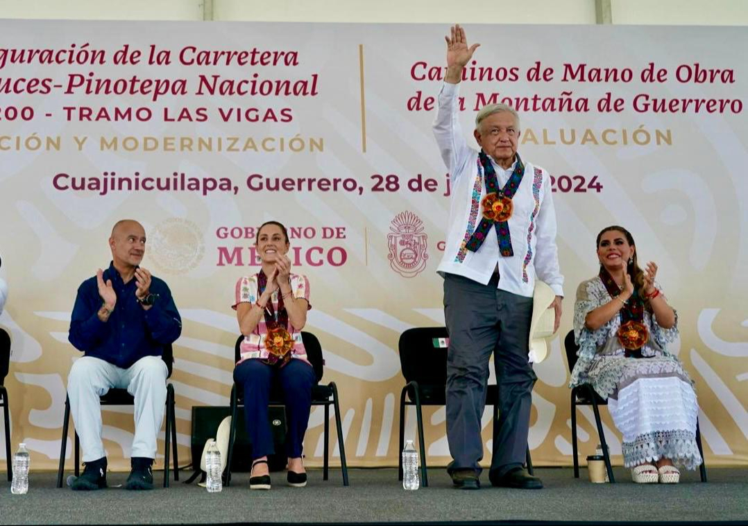 Inauguran tramo Las Vigas de la carretera Las Cruces-Pinotepa Nacional. Inauguran tramo Las Vigas de la carretera Las Cruces-Pinotepa Nacional.