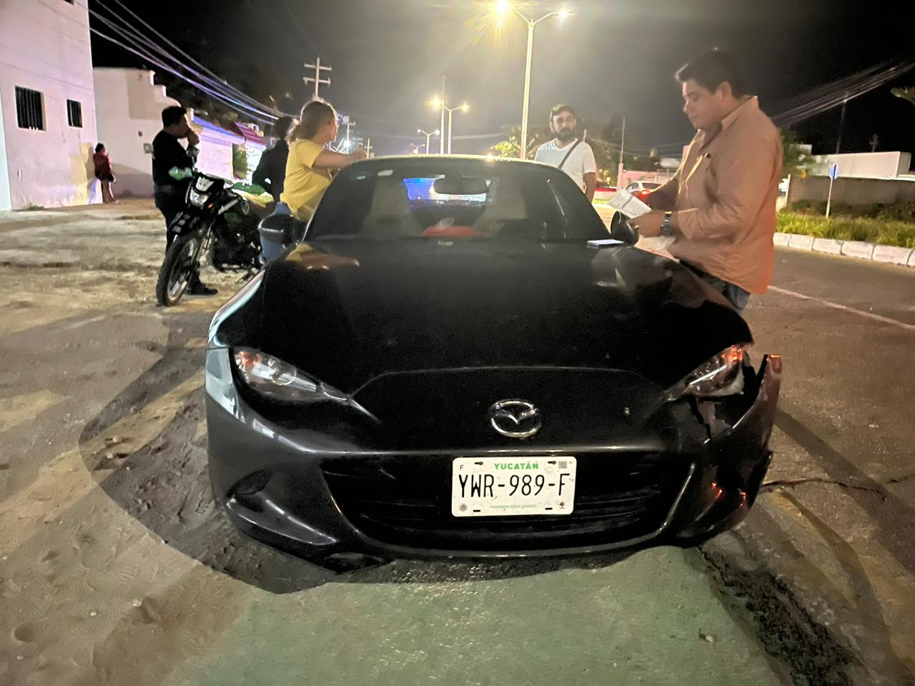 Así terminó el automóvil deportivo en Progreso Así terminó el automóvil deportivo en Progreso