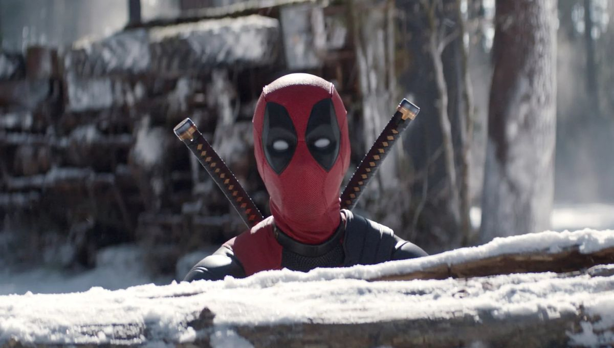 Policías impiden entrada al cine a personas disfrazadas de Deadpool y Wolverine: VIDEO