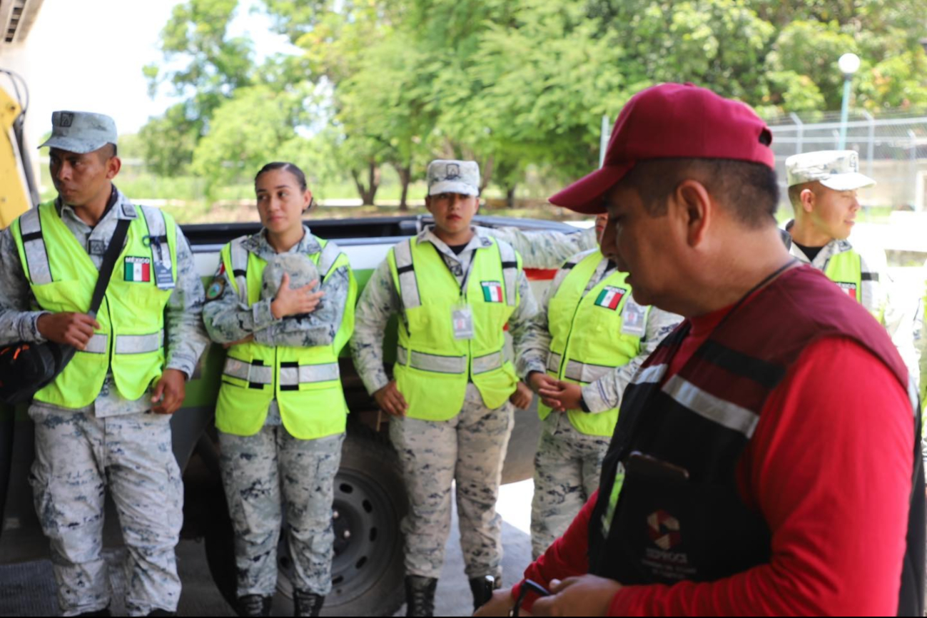 Las jornadas recientes se enfocaron en analizar riesgos internos y externos del aeropuerto, con la participación de trabajadores, Protección Civil y seguridad federal. Las jornadas recientes se enfocaron en analizar riesgos internos y externos del aeropuerto, con la participación de trabajadores, Protección Civil y seguridad federal.