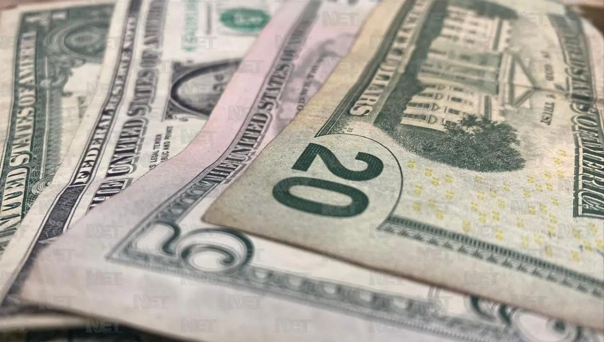 Al inicio de la jornada cambiaria el peso muestra un ligero descenso
