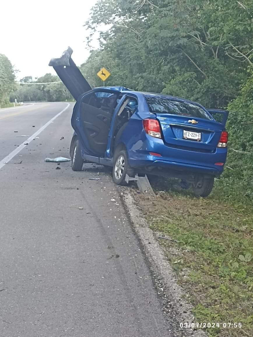 El conductor fue trasladado aun con vida al hospital El conductor fue trasladado aun con vida al hospital