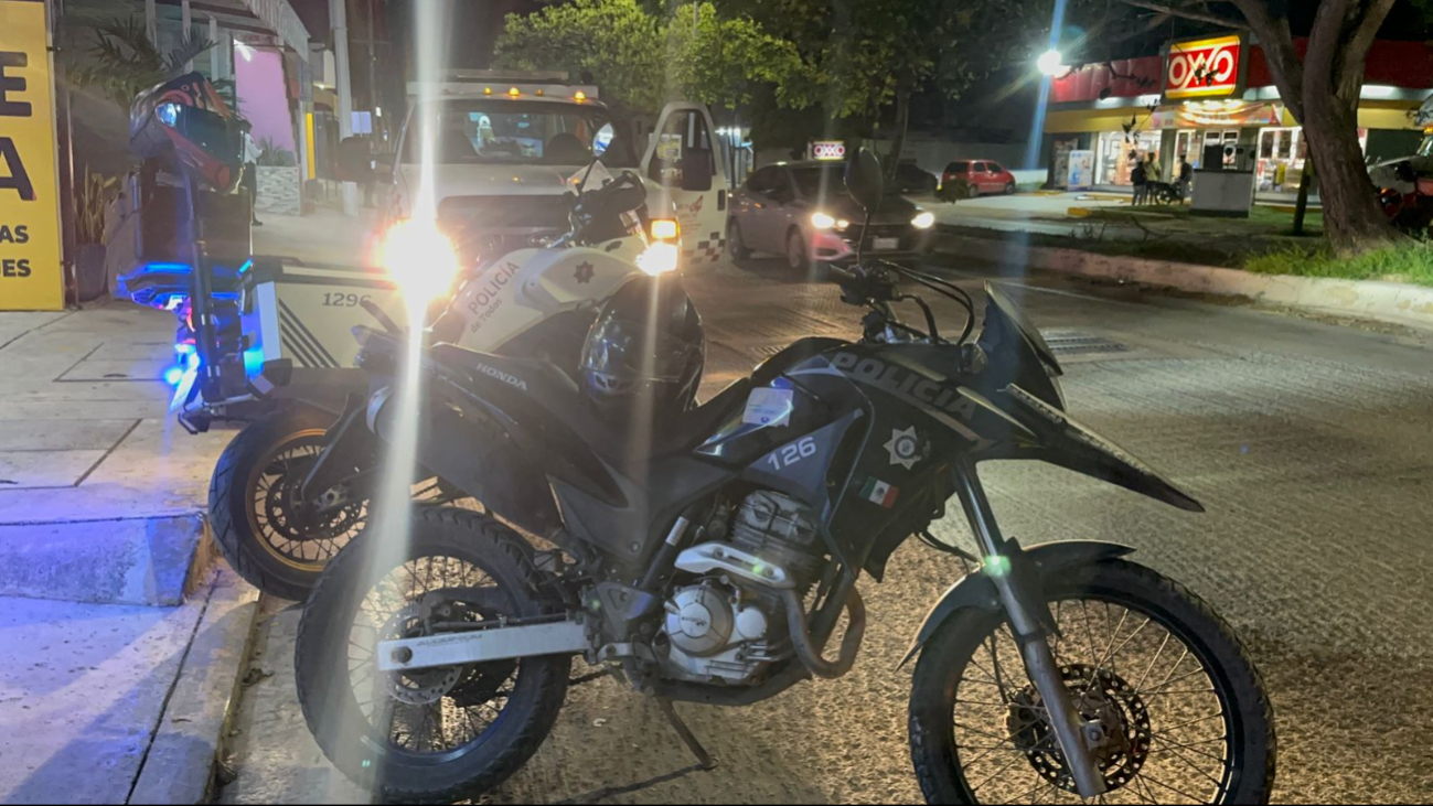 El hombre entregaba drogas en una motocicleta El hombre entregaba drogas en una motocicleta