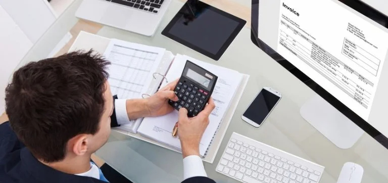 Finanzas, banca y seguros tienen un salario promedio de $28,336 MXN mensuales. Finanzas, banca y seguros tienen un salario promedio de $28,336 MXN mensuales.