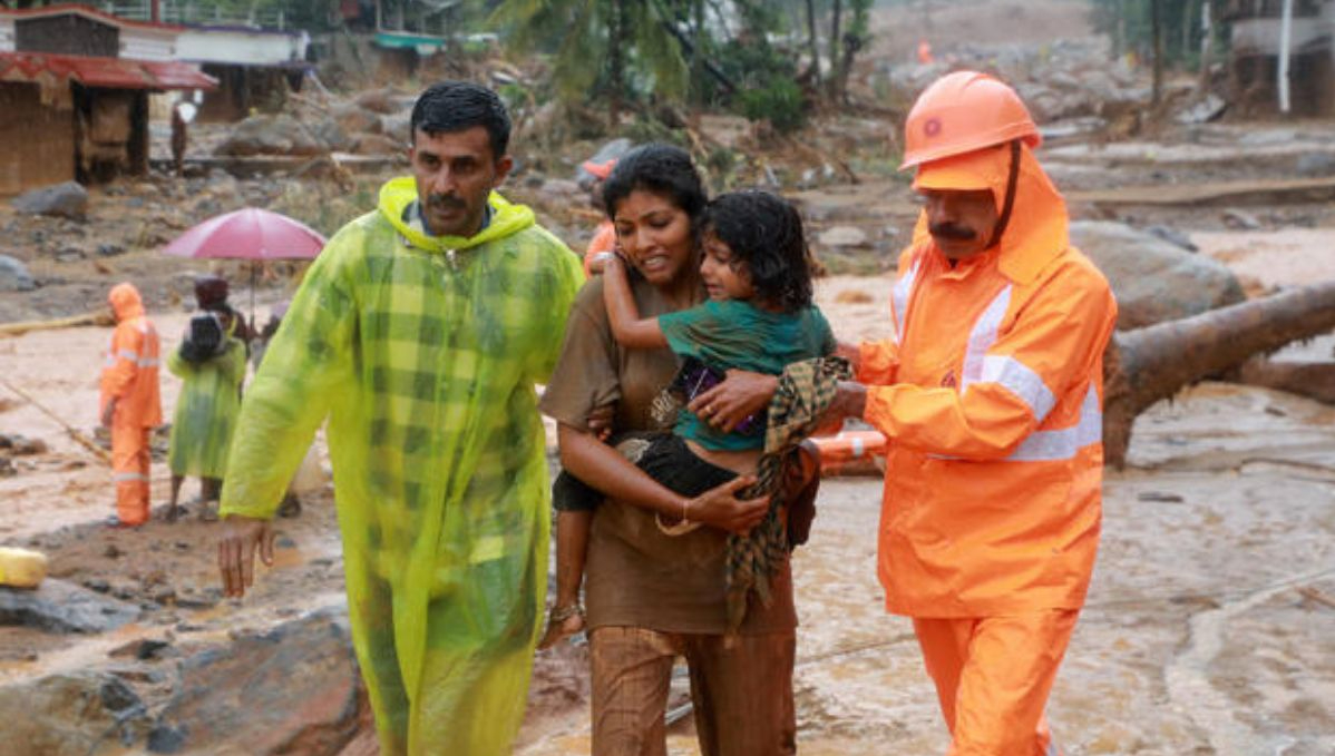 Deslizamientos de tierra en India dejan decenas de muertos