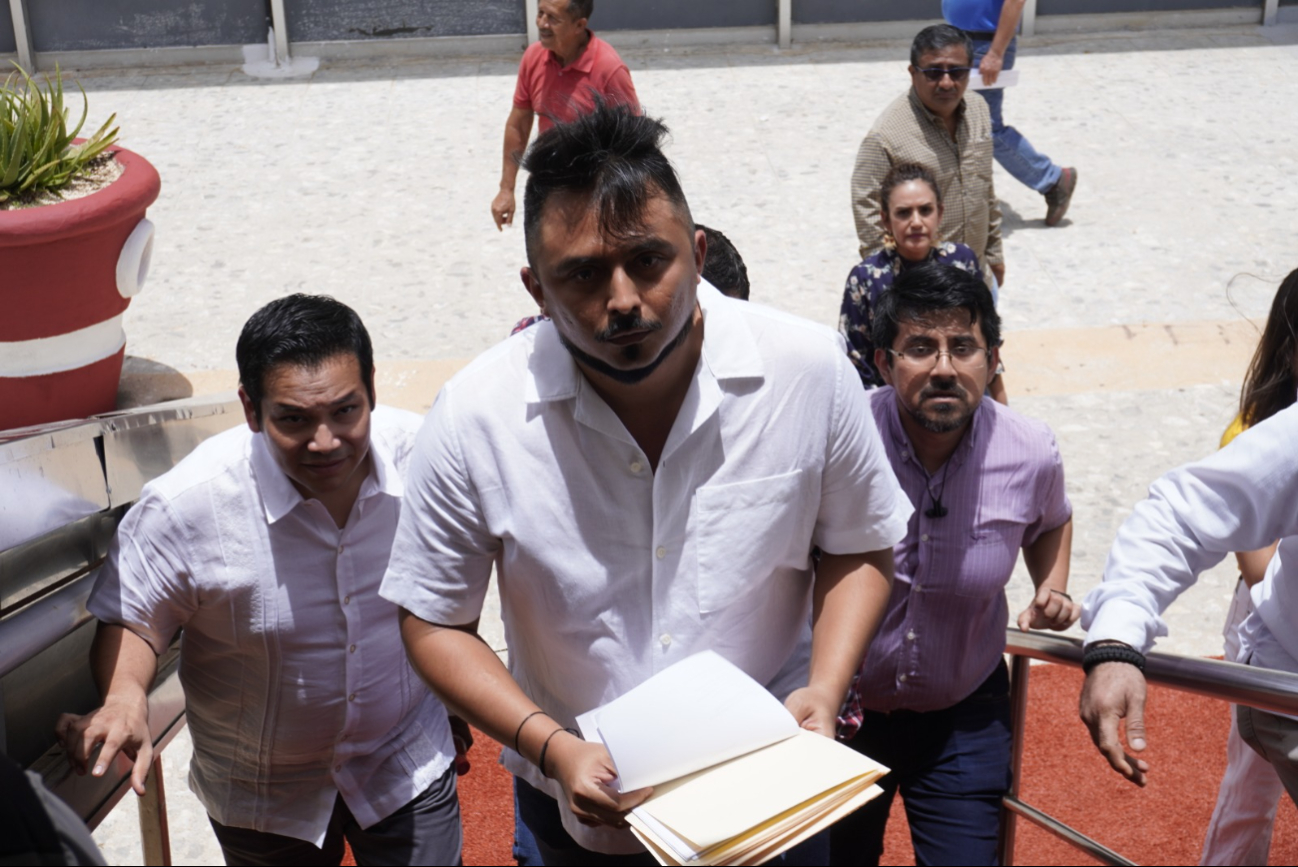 Presidente de la Junta de Gobierno y Administración del Congreso del Estado de Campeche Antonio Jiménez Gutiérrez Presidente de la Junta de Gobierno y Administración del Congreso del Estado de Campeche Antonio Jiménez Gutiérrez