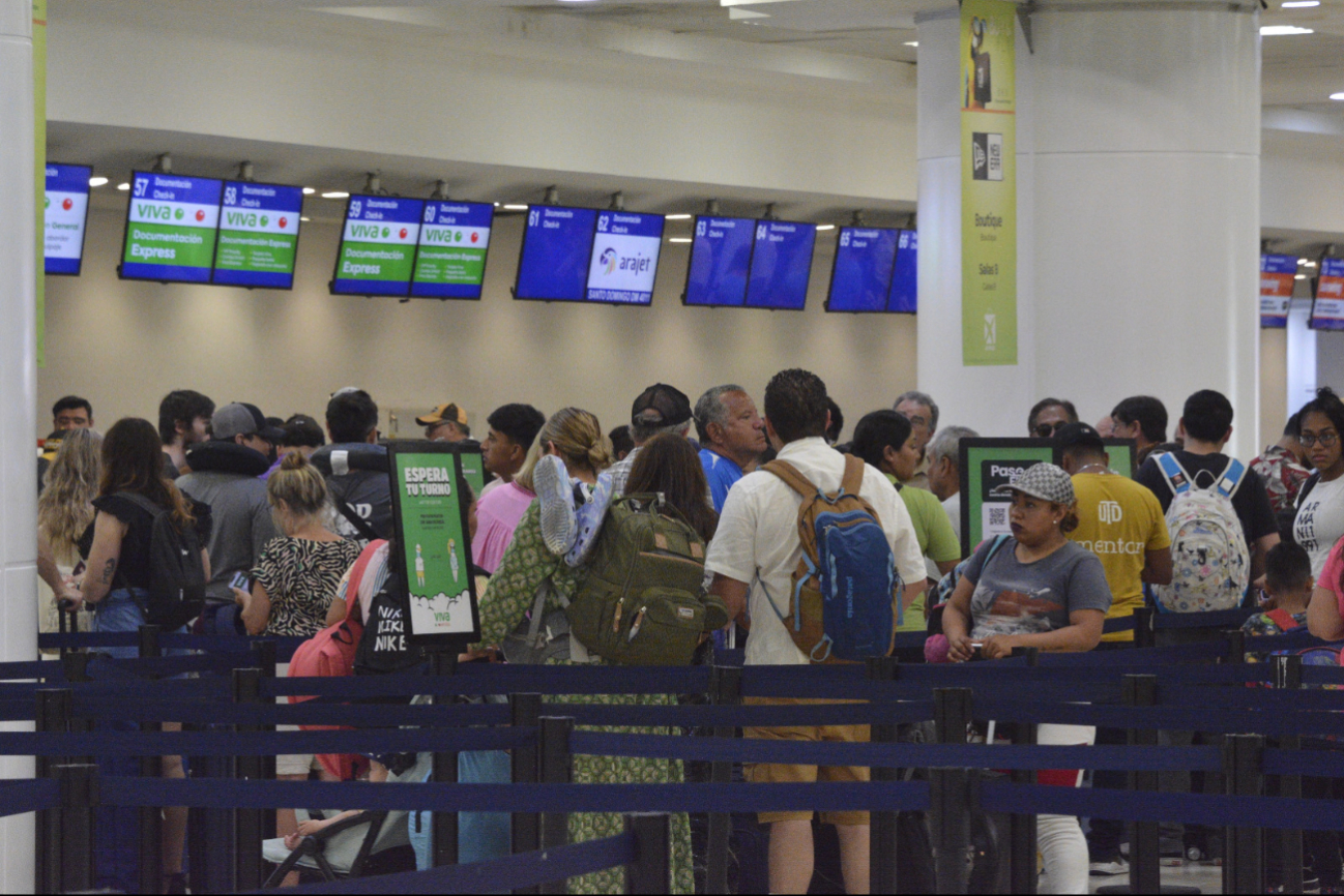 Disminuyen las operaciones en el aeropuerto de Cancún este martes