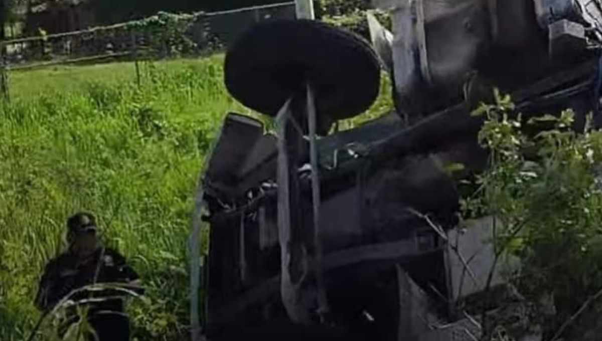 Así terminó el autobús en la carretera de Kantunil Así terminó el autobús en la carretera de Kantunil