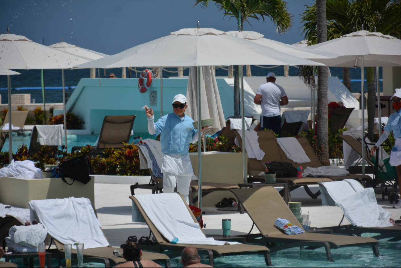 Los trabajos de camaristas y meseros en Quintana Roo han disminuido